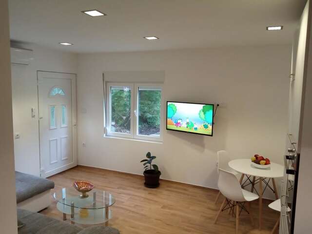 Апартаменты Green Side Котор-18